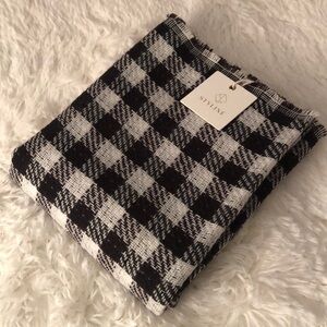 Buffalo Plaid / Gingham White & Black Eternity Scarf 🧣 NWT 🖤🤍🖤 Christmas